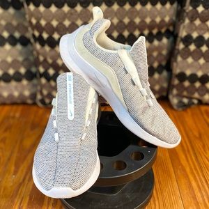 Nike Viale Sneakers 7 Gray/White AO0628-100